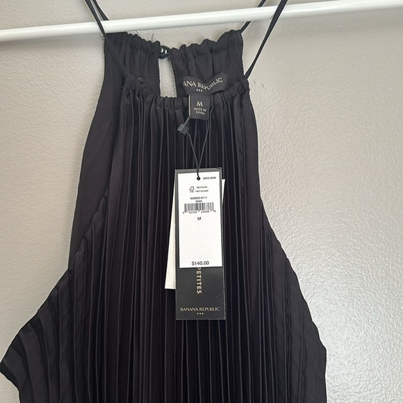 Banana Republic Halter Pleated Maxi Dress - Picture 4 of 7